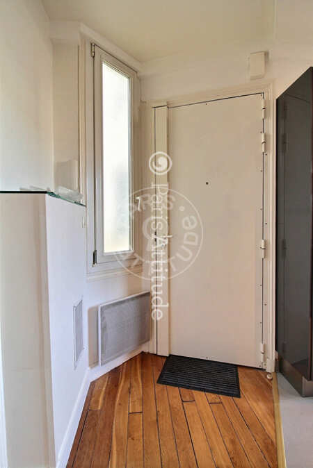 Entrance Furnished apartment - 42m²  - 1 bedroom - Trocadéro - Paris