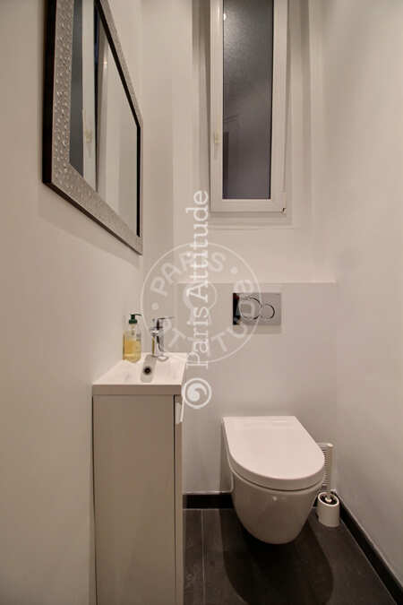 Toilettes Appartement meublé - 140m²  - 3 chambres - Port Royal / Raspail - Paris