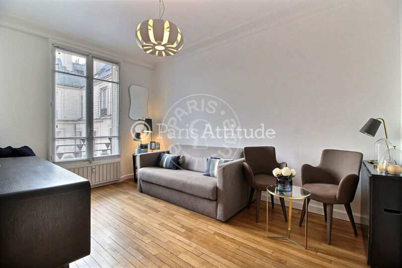 Quitinete mobiliado - Paris 75008 - 10205