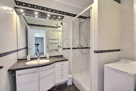 Bathroom Furnished apartment - 45m²  - 1 bedroom - Motte-Piquet Grenelle - Paris