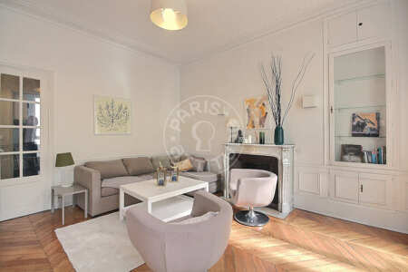 Salon Appartement meublé - 86m²  - 2 chambres - Oberkampf - Paris