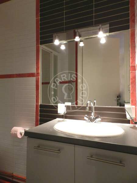 Badezimmer Möblierte wohnung - 22m²  - 1 Zimmer - Commerce - Paris
