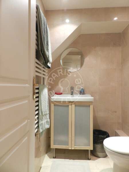 Bathroom Furnished studio - 18m²  - Montorgueil - Paris