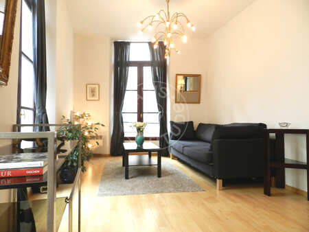 Salon Appartement meublé - 43m²  - 1 chambre - Pyramides / Palais Royal - Paris
