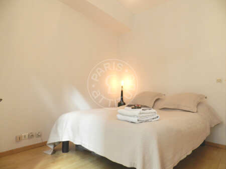 Chambre Appartement meublé - 43m²  - 1 chambre - Pyramides / Palais Royal - Paris