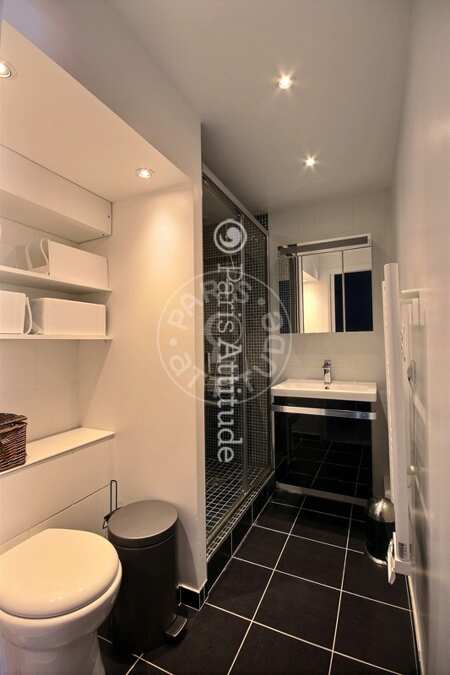 Salle de bain Appartement meublé - 31m² - 1 chambre - Arc de Triomphe - Paris