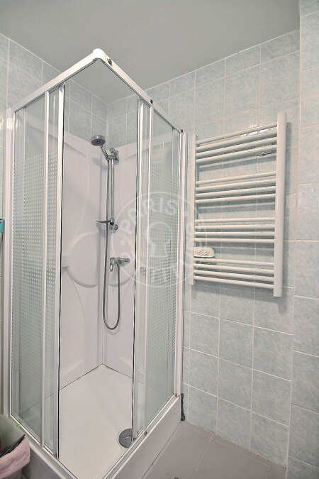 Salle de bain Appartement meublé - 47m²  - 1 chambre - Oberkampf - Paris
