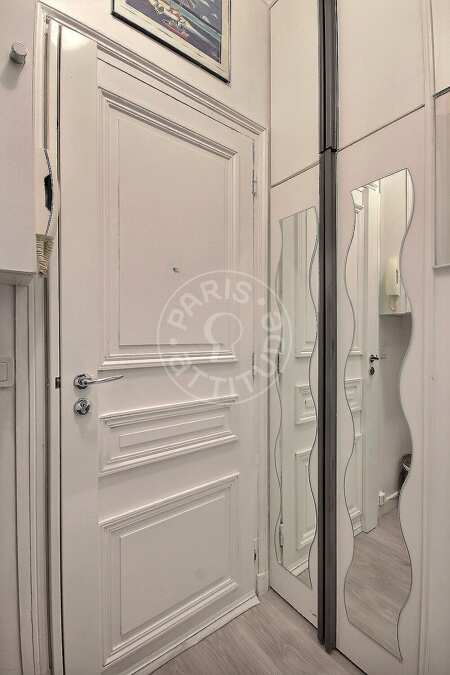 Entrada Estudio amueblado - 21m²  - Jules Joffrin - Mairie du 18ème - París
