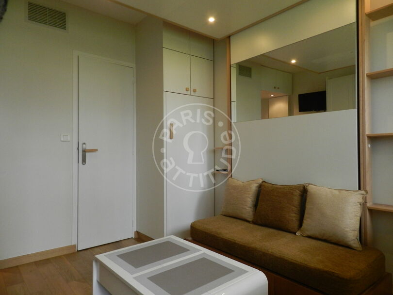 Quitinete mobiliado - Paris 75015 - 10367