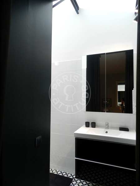 Salle de bain Appartement meublé - 38m²  - 1 chambre - Port Royal / Raspail - Paris