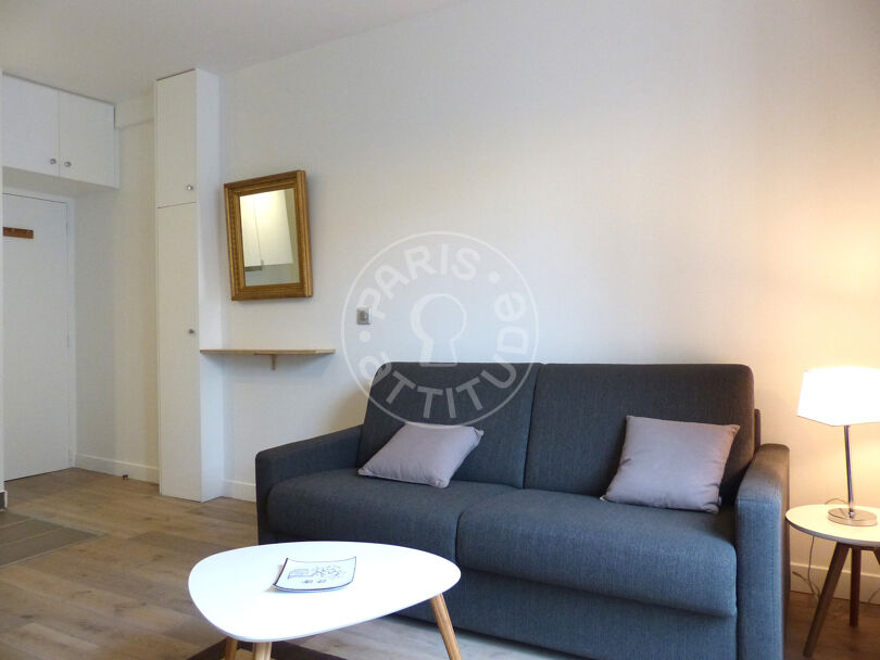 Quitinete mobiliado - Paris 75015 - 10468