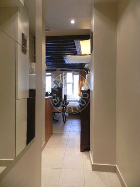 Entrée Studio meublé - 29m²  - Oberkampf - Paris