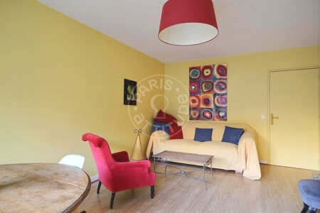Salon Appartement meublé - 65m²  - 2 chambres - Oberkampf - Paris