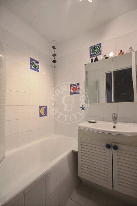 Salle de bain Appartement meublé - 65m²  - 2 chambres - Oberkampf - Paris