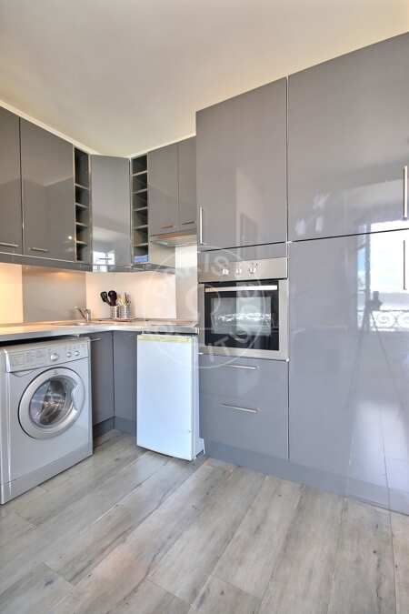 Cuisine Studio meublé - 15m²  - Parc Monceau - Paris