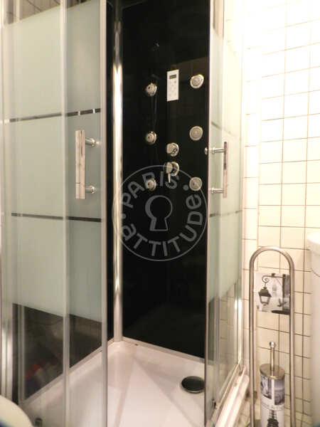 Casa de banho Quitinete mobilado - 15m² - Saint-Germain - Paris