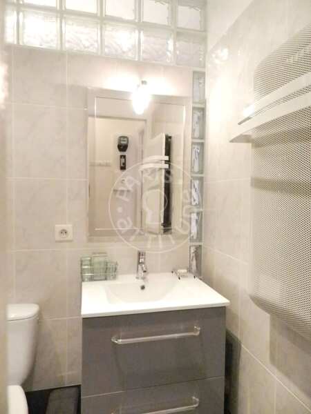 Badezimmer Möblierte studio - 20m²  - Canal Saint-Martin - Paris