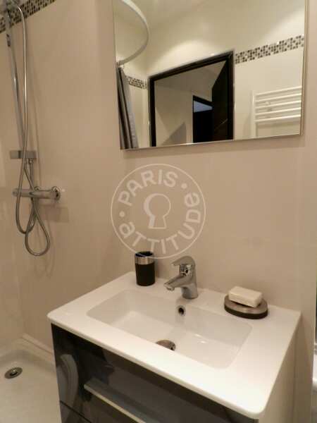 Casa de banho Quitinete mobilado - 21m²  - Arc de Triomphe - Paris