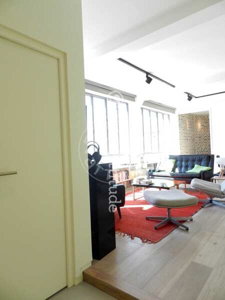 Entrance Furnished apartment - 80m²  - 1 bedroom - Strasbourg Saint-Denis - Paris