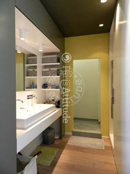 Bathroom Furnished apartment - 80m²  - 1 bedroom - Strasbourg Saint-Denis - Paris