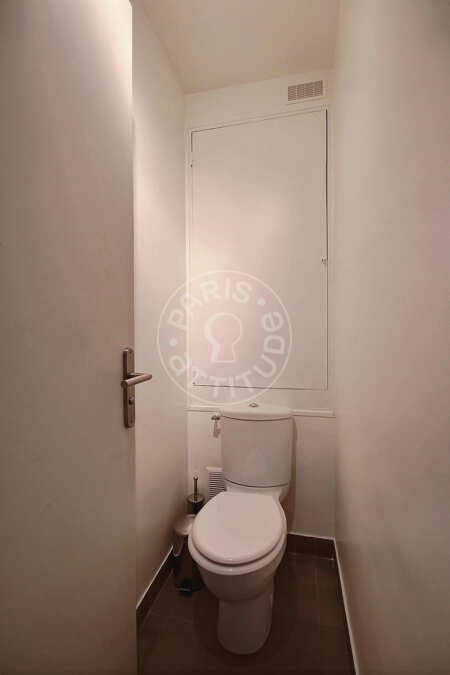 Toilettes Appartement meublé - 77m²  - 1 chambre - La Muette / Bois de Boulogne - Paris