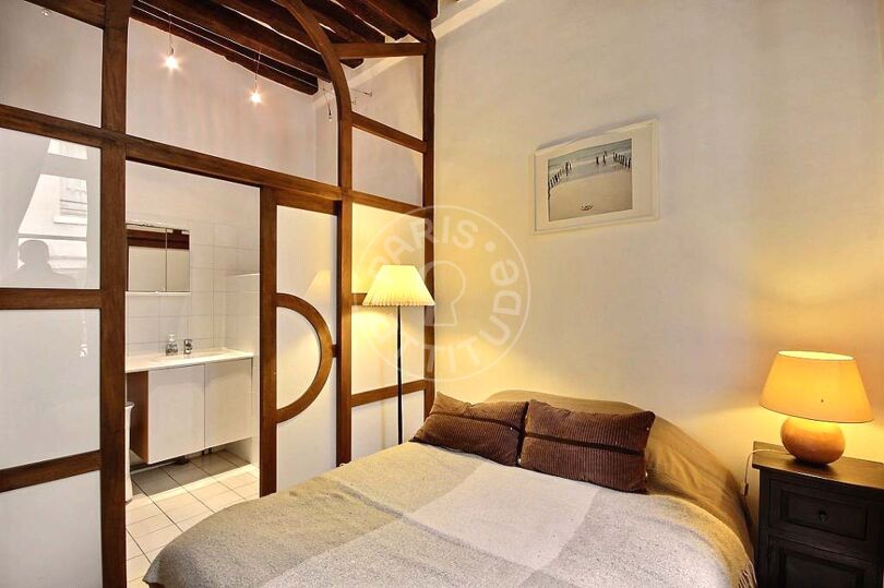 1 dormitorio amueblado - París 75003 - 1083