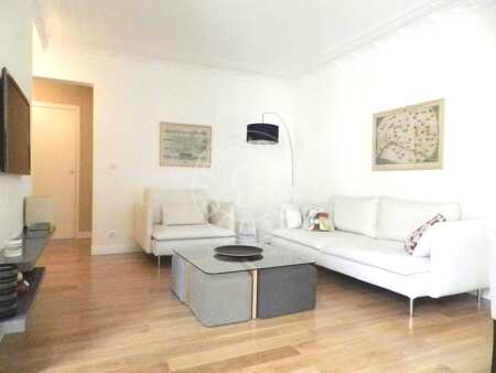Living room Furnished apartment - 57m²  - 2 bedrooms - Place de Clichy - Paris