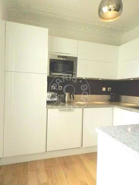 Kitchen Furnished apartment - 57m²  - 2 bedrooms - Place de Clichy - Paris