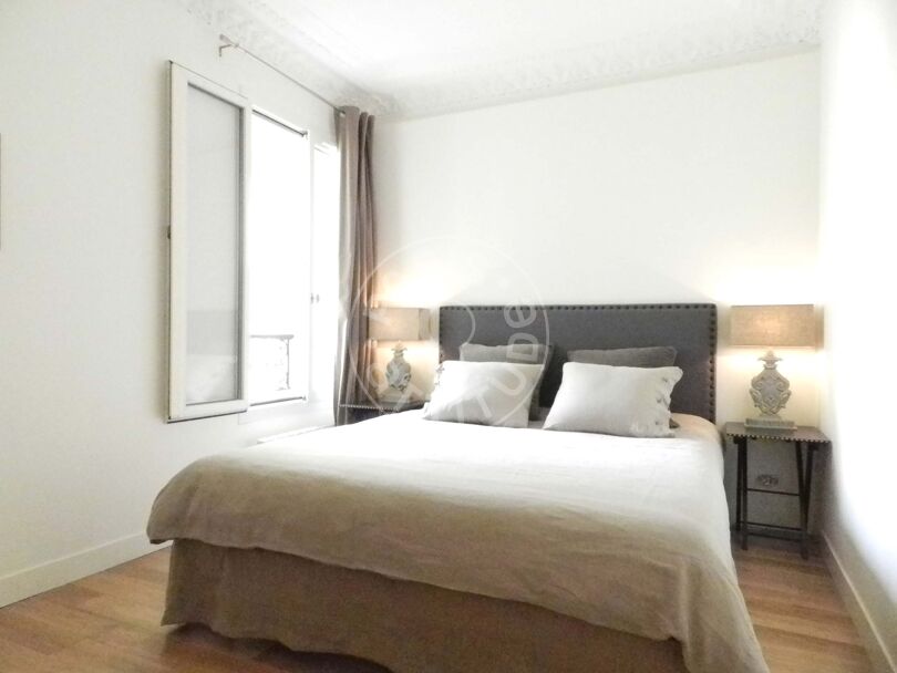 Furnished 2 bedrooms - Paris 75009 - 10887