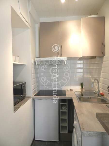 Cuisine Studio meublé - 20m² - Oberkampf - Paris