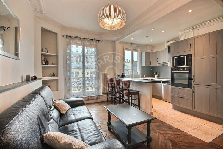 Living room - Furnished 2 bedrooms - Paris 75004 - 1091