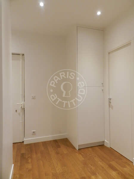 Entrance Furnished apartment - 60m²  - 3 bedrooms - Tour Eiffel - Paris