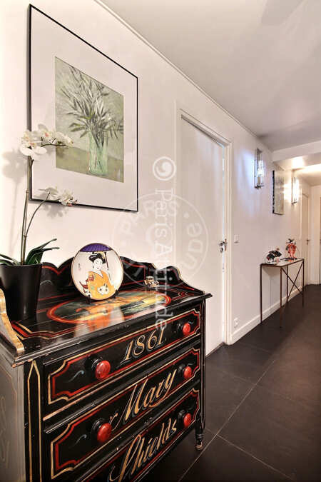 Entrance Furnished duplex - 180m²  - 3 bedrooms - Saint-Germain - Paris