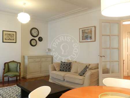 Salon Appartement meublé - 50m²  - 1 chambre - Batignolles - Paris