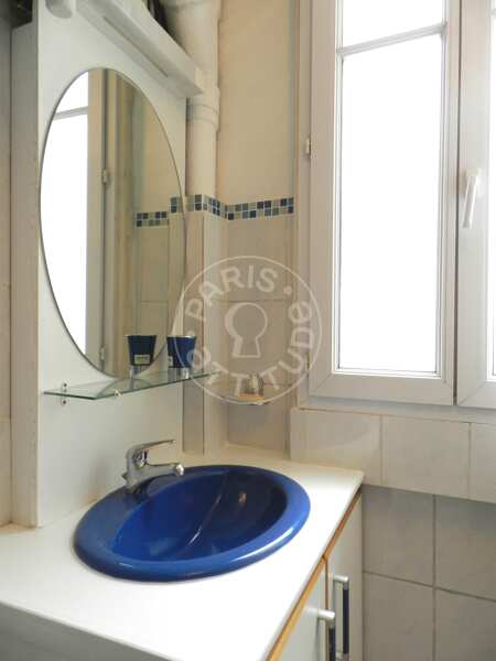 Baño Estudio amueblado - 18m²  - Poissonnière - París