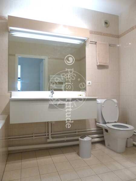 Salle de bain Appartement meublé - 105m²  - 2 chambres - Neuilly-sur-Seine