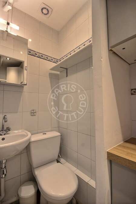 Casa de banho Quitinete mobilado - 19m²  - Jasmin / Mozart - Paris