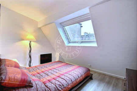 Dormitorio Piso amueblado - 34m²  - 1 dormitorio - Saint-Lazare - París