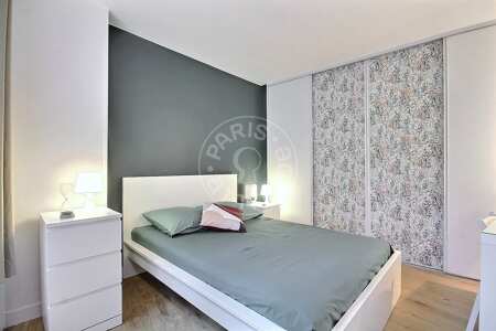 Bedroom Furnished apartment - 59m²  - 2 bedrooms - Wagram - Paris