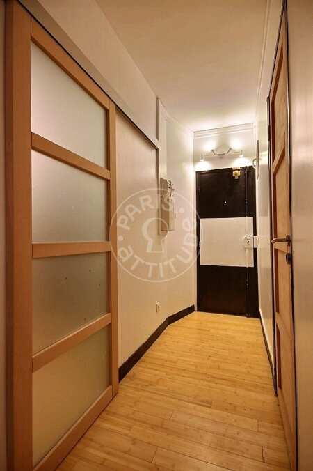 Entrée Appartement meublé - 31m²  - 1 chambre - Marx Dormoy - Paris