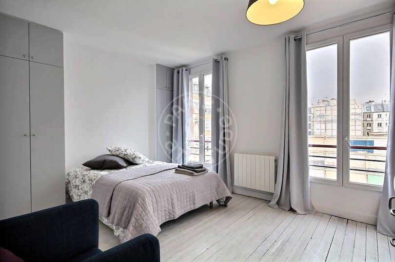 Quitinete mobiliado - Paris 75018 - 11218