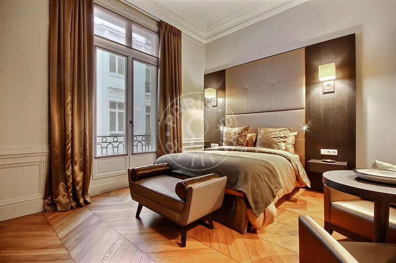 Estudio amueblado - París 75002 - 11234