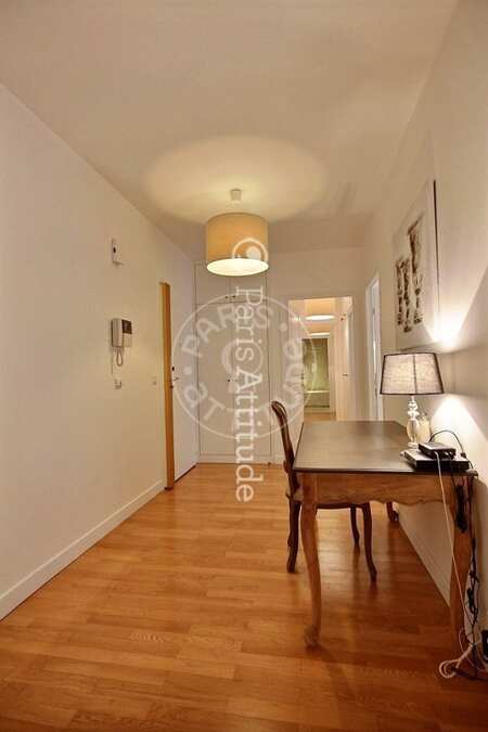 Entrada Apartamento mobilado - 75m²  - 2 quartos - Victor Hugo - Paris