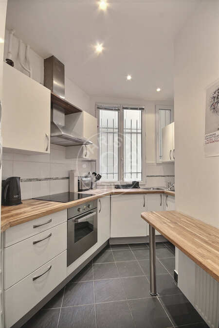 Kitchen Furnished apartment - 70m²  - 2 bedrooms - Pereire - Paris