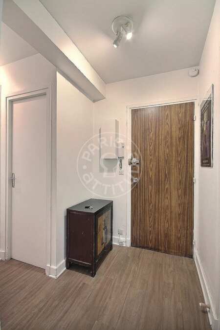 Entrada Apartamento mobilado - 42m²  - 1 quarto - Ledru-Rollin - Paris