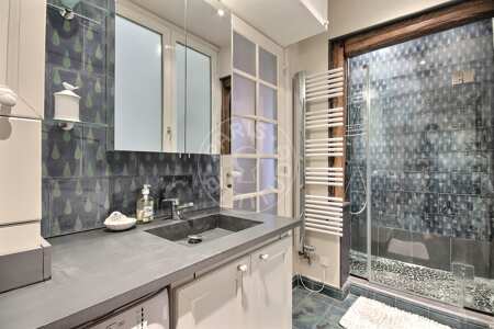 Badezimmer Möblierte wohnung - 68m²  - 1 Zimmer - Place des Vosges - Paris