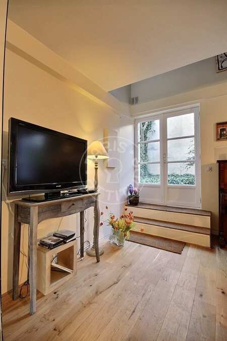 Entrance Furnished duplex - 75m²  - 1 bedroom - Musée Picasso - Paris