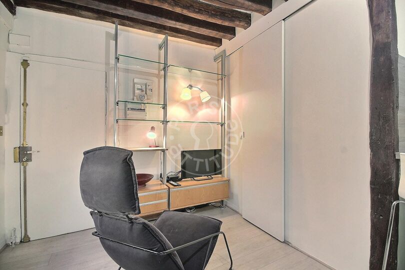 Quitinete mobiliado - Paris 75003 - 1145