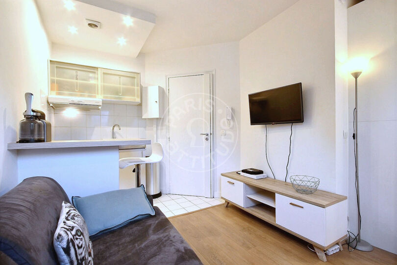 Estudio amueblado - París 75008 - 11459