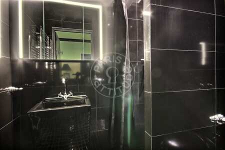 Baño Piso amueblado - 47m²  - 1 dormitorio - Alma-Marceau - París